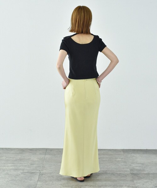 CODE A(コードエー)の「satin mermaid skirt(スカート・レディース・イエロー系その他/ライトグレー・34/36/38)」の14枚目の写真