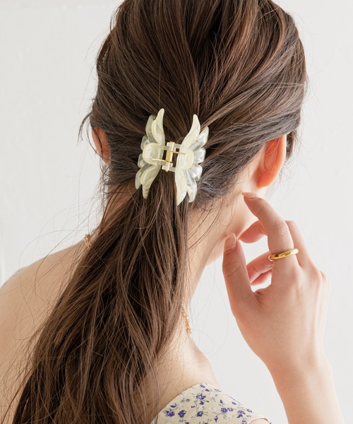 Chico（チコ）の「BIGフラワークリアクリップ（バレッタ/ヘアクリップ・レディース・アイボリー/ブラウン/ブルー・FREE）」の13枚目の写真