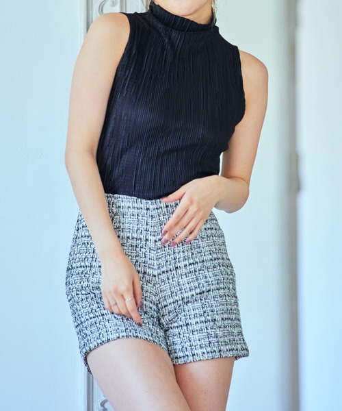 AMAIL(アマイル)の「【annleya】プリーツタンクトップ(タンクトップ・レディース・ブラック/ホワイト・FREE)」の8枚目の写真