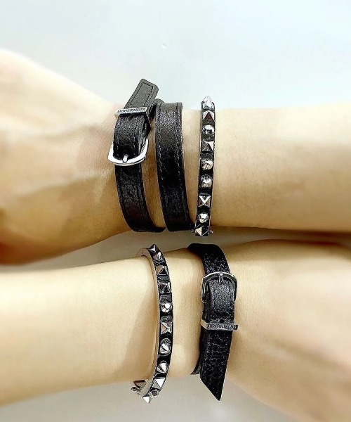 JUSTIN DAVIS（ジャスティンデイビス）の「"FENRIR" Narrow Leather Braceret（ブレスレット・メンズ・シルバー・SMALL/MEDIUM）」の3枚目の写真
