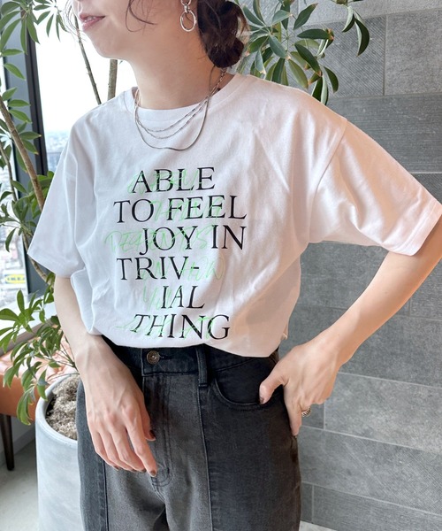 LEPSIM（レプシィム）の「カラーロゴT　906310（Tシャツ/カットソー・レディース・グレー/オフホワイト/ホワイト・FREE）」の2枚目の写真