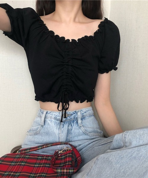 LYEON(リヨン)の「シャーリングクロップドトップス(Tシャツ/カットソー・レディース・ブラック/ホワイト・FREE)」の7枚目の写真