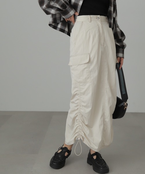 FREE'S MART（フリーズマート）の「配色ステッチカーゴスカート（スカート・レディース・ブラック/ホワイト・MEDIUM/SMALL）」の2枚目の写真