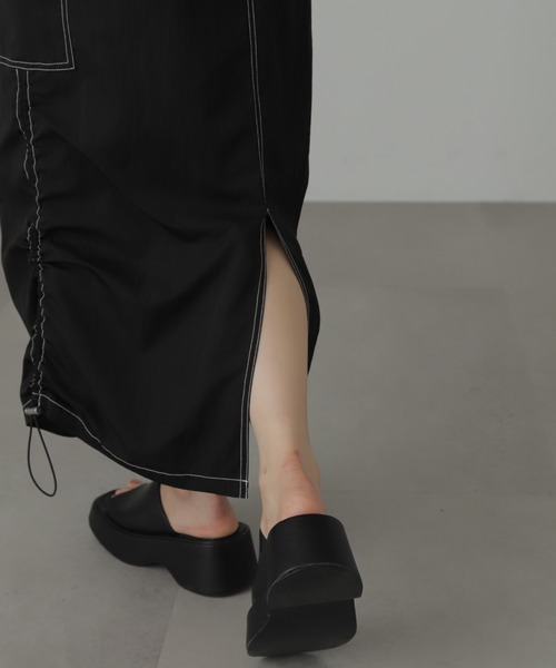 FREE'S MART（フリーズマート）の「配色ステッチカーゴスカート（スカート・レディース・ブラック/ホワイト・MEDIUM/SMALL）」の14枚目の写真