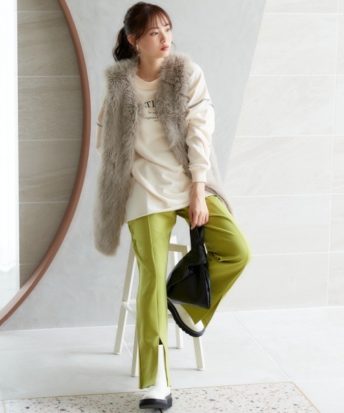 miclat（ミクラ）の「大きいサイズ　裏毛ロゴビッグスウェット　miclat（スウェット・レディース・アイボリー/オレンジ系・L/LL/3L/4L/5L）」の22枚目の写真