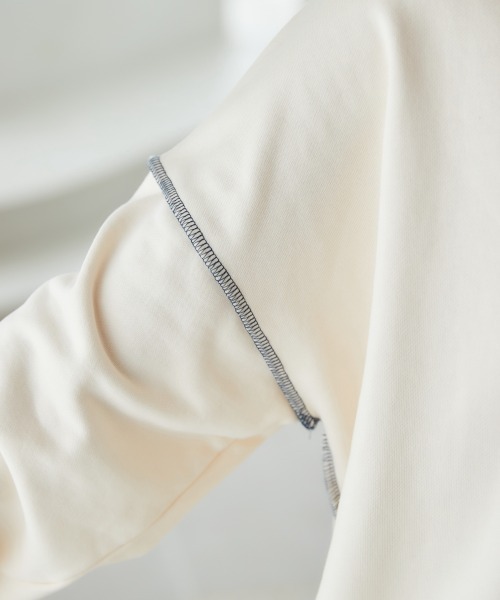 miclat（ミクラ）の「大きいサイズ　裏毛ロゴビッグスウェット　miclat（スウェット・レディース・アイボリー/オレンジ系・L/LL/3L/4L/5L）」の7枚目の写真