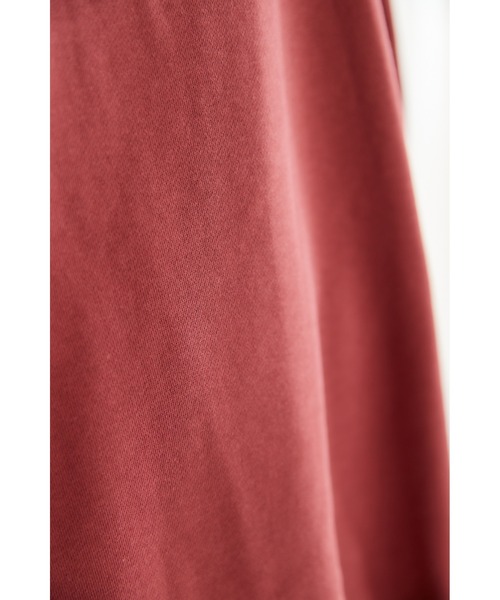 miclat（ミクラ）の「大きいサイズ　裏毛ロゴビッグスウェット　miclat（スウェット・レディース・アイボリー/オレンジ系・L/LL/3L/4L/5L）」の17枚目の写真