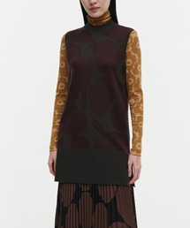 マリメッコ　ニット marimekko（マリメッコ）の「Unikko / Kartussi knitted west（ニット