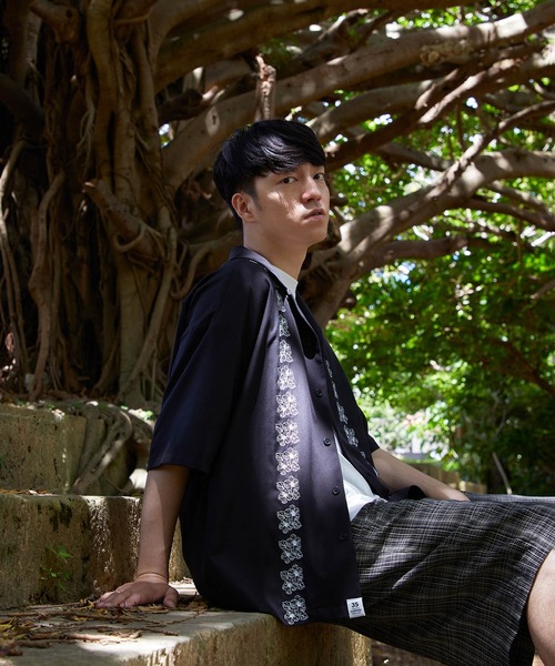  j.n.r.d（ジェー・エヌ・アール・ディー）の「【35COFFEEコラボ 】j.n.r.d/フラワーモチーフ刺繍シャツ（シャツ/ブラウス・メンズ・ブラック系その他/ブラック・LL/M/L）」の6枚目の写真