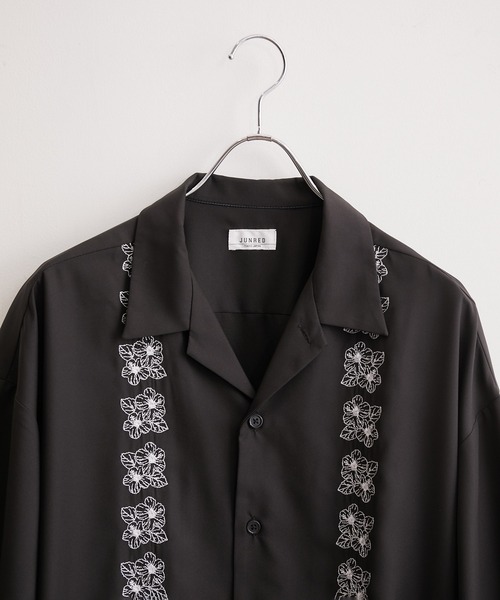  j.n.r.d（ジェー・エヌ・アール・ディー）の「【35COFFEEコラボ 】j.n.r.d/フラワーモチーフ刺繍シャツ（シャツ/ブラウス・メンズ・ブラック系その他/ブラック・LL/M/L）」の8枚目の写真