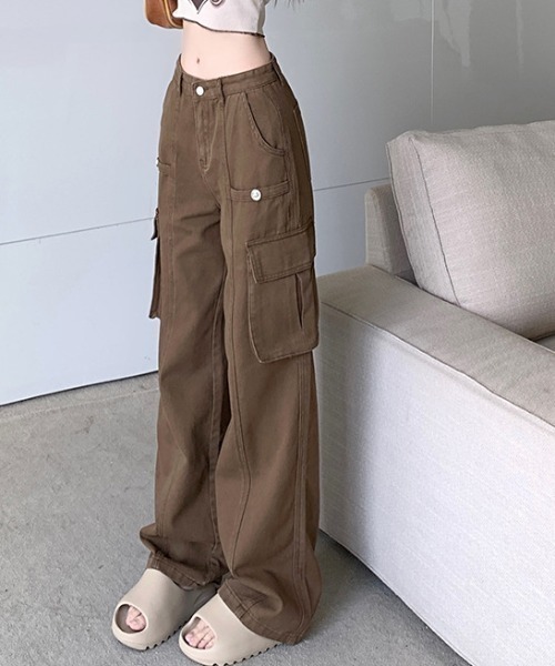 FREE STYLISTS（フリー スタイリスト）の「YUGA_YGMC ハイウエスト　デニムカーゴパンツ（カーゴパンツ・レディース・オフホワイト/ブラウン/ベビーピンク・S/XL/L/M）」の2枚目の写真