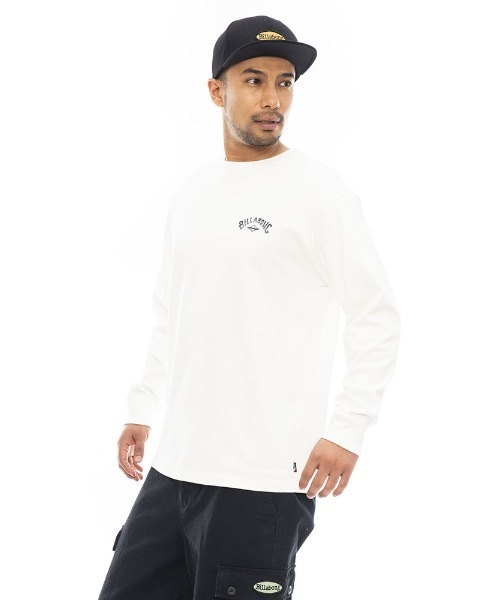 BILLABONG（ビラボン）の「BILLABONG メンズ 【BAD DOG】 WORK LS ロンＴ 【2023年秋冬モデル】/ビラボンアーチブランドロゴバックプリントロングスリーブTシャツ（Tシャツ/カットソー・メンズ・ブラック/ダークグリーン/オフホワイト・MEDIUM/LARGE/X-LARGE）」の5枚目の写真