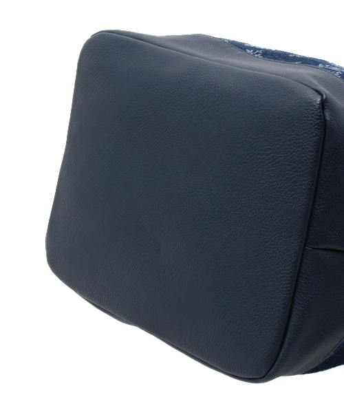 Daily russet（デイリー ラシット）の「デニム巾着2wayショルダーバッグ（ショルダーバッグ・レディース・ネイビー/ピンク/ブラウン・FREE）」の11枚目の写真