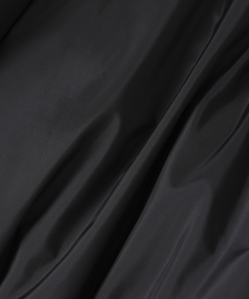 ADAM ET ROPE'(アダムエロペ)の「【サステナブル】クロップド中綿ベスト(ダウンベスト・レディース・キナリ/ブラウン/ブラック・FREE)」の18枚目の写真