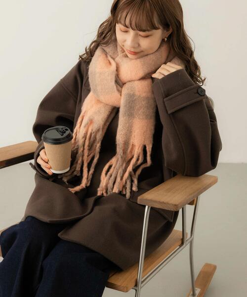 SMELLY(スメリー)の「ブロックチェックボリュームマフラー(マフラー・レディース・ブルー/オレンジ・-)」の3枚目の写真