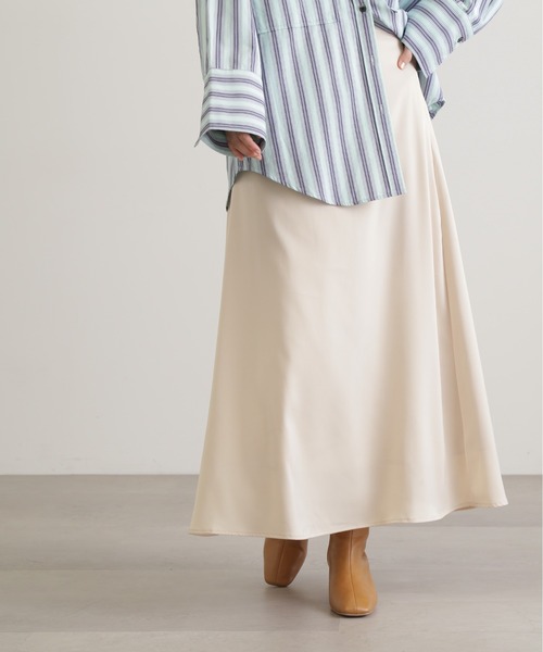 N.（N. Natural Beauty Basic）（エヌエヌナチュラルビューティーベーシック）の「【S Size Line】◆マットサテンＡラインロングスカート（スカート・レディース・クリーム/ライトグリーン/ブラック・SMALL/MEDIUM）」の13枚目の写真