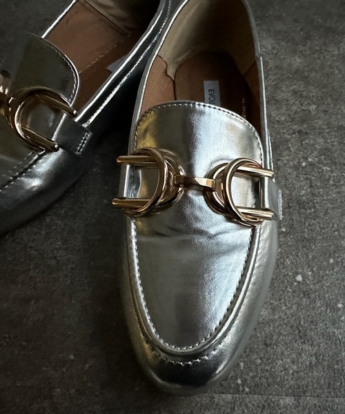 DouDou（ドゥドゥ）の「【WEB限定】 ビッグビットローファー（ローファー・レディース・シルバー/ブラック・23.5/24/24.5）」の10枚目の写真