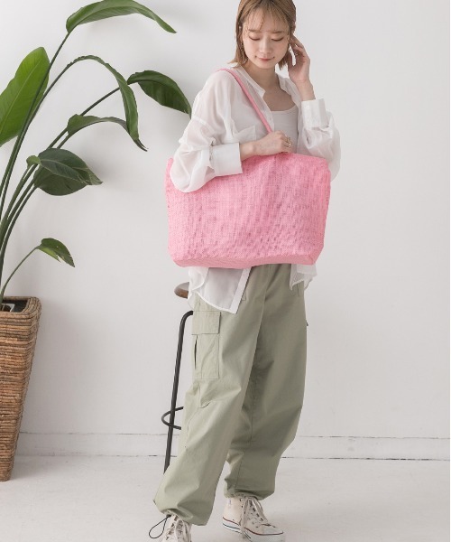 ad thie(アドティエ)の「大容量・カラバリ豊富 ジュート風トートバッグ(トートバッグ・レディース・ライトグリーン/ベビーピンク/モカ/ラベンダー/アイボリー/オレンジ/イエロー/ネイビー/ブラック/ピンク・FREE)」の14枚目の写真