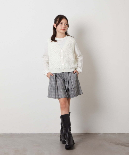 a.v.v（アーヴェヴェ）の「[140-150]【2点セット】フリンジニットベストセット（ベスト・キッズ・ブラック/ホワイト・140/150）」の22枚目の写真