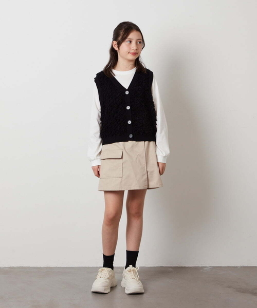 a.v.v（アーヴェヴェ）の「[140-150]【2点セット】フリンジニットベストセット（ベスト・キッズ・ブラック/ホワイト・140/150）」の8枚目の写真
