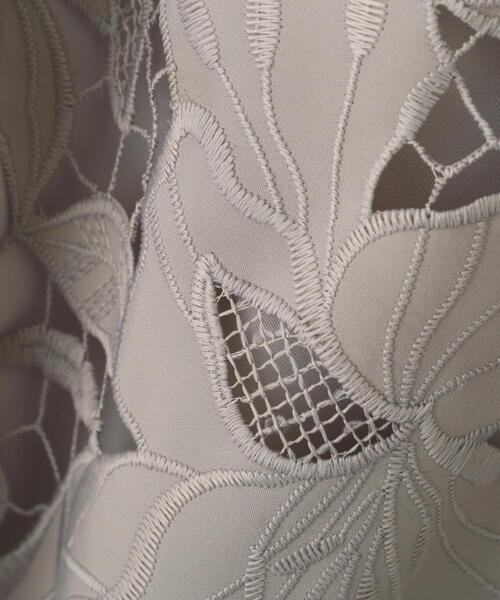 PROPORTION BODY DRESSING（プロポーションボディドレッシング）の「フラワーカットワークタイトスカート / 1214120202（スカート・レディース・イエロー/グレー/オフホワイト・X-SMALL/SMALL/MEDIUM）」の8枚目の写真