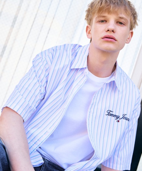 tommy jeans（トミー ジーンズ）の「【オンライン・一部店舗限定】リラックスストライプラグジュアリーシャツ（シャツ/ブラウス・メンズ・ライトブルー/ホワイト・X-SMALL/SMALL/MEDIUM/LARGE/X-LARGE）」の13枚目の写真