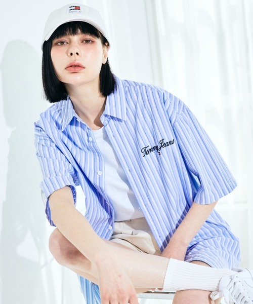 tommy jeans（トミー ジーンズ）の「【オンライン・一部店舗限定】リラックスストライプラグジュアリーシャツ（シャツ/ブラウス・メンズ・ライトブルー/ホワイト・X-SMALL/SMALL/MEDIUM/LARGE/X-LARGE）」の9枚目の写真