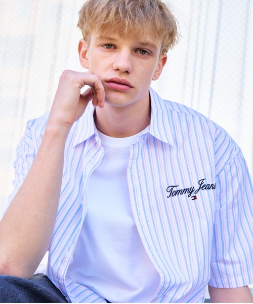 tommy jeans（トミー ジーンズ）の「【オンライン・一部店舗限定】リラックスストライプラグジュアリーシャツ（シャツ/ブラウス・メンズ・ライトブルー/ホワイト・X-SMALL/SMALL/MEDIUM/LARGE/X-LARGE）」の18枚目の写真
