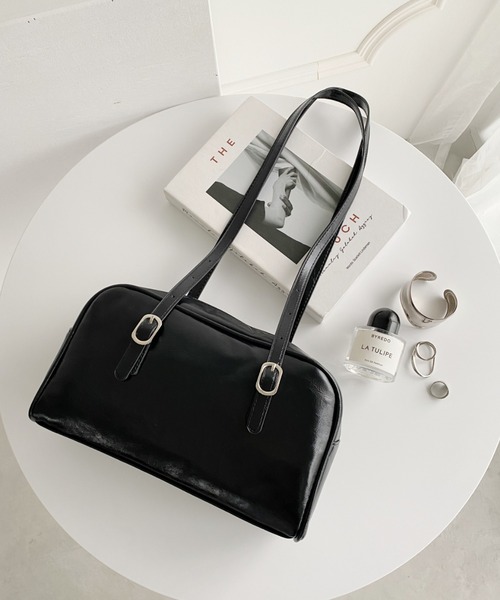 wears(ウェアーズ)の「PU素材 ミニボストンバッグ(ボストンバッグ・レディース・ブラック/アイボリー・FREE)」の16枚目の写真