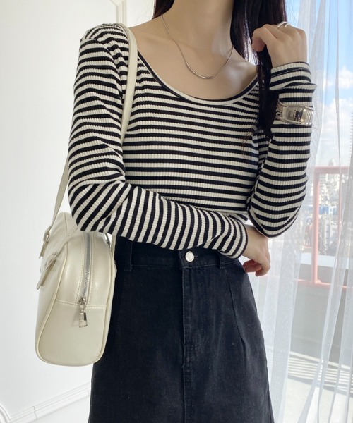 wears(ウェアーズ)の「PU素材 ミニボストンバッグ(ボストンバッグ・レディース・ブラック/アイボリー・FREE)」の4枚目の写真