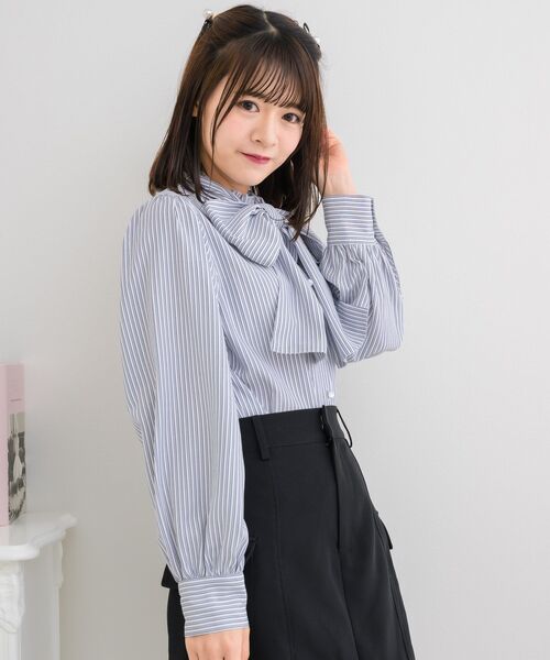 ems excite(エムズエキサイト)の「BIGボウタイBL(シャツ/ブラウス・レディース・ブルー/ブルー系その他/ホワイト・FREE)」の20枚目の写真