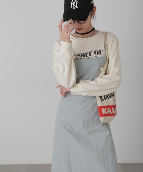 FREE'S MART(フリーズマート)の「バックオープンナイロンジャンパースカート(ワンピース・レディース・グレー/カーキ/ブラック・MEDIUM/SMALL)」の13枚目の写真