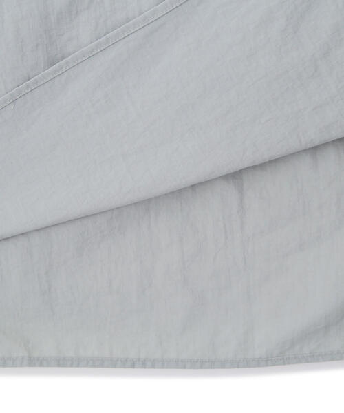 FREE'S MART(フリーズマート)の「バックオープンナイロンジャンパースカート(ワンピース・レディース・グレー/カーキ/ブラック・MEDIUM/SMALL)」の17枚目の写真