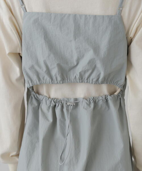 FREE'S MART(フリーズマート)の「バックオープンナイロンジャンパースカート(ワンピース・レディース・グレー/カーキ/ブラック・MEDIUM/SMALL)」の21枚目の写真