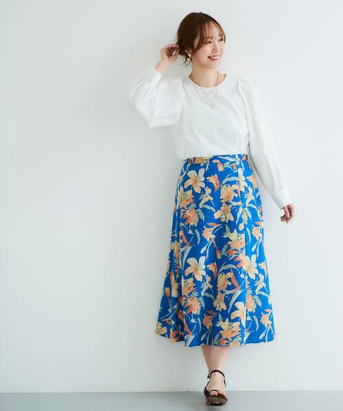 le.coeur blanc(ルクールブラン)の「カラービッグフラワーフレアスカート(スカート・レディース・ブルー系その他2/グリーン系その他・38)」の12枚目の写真