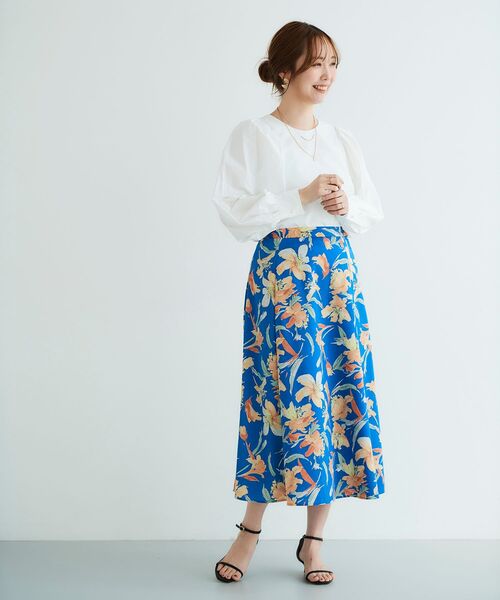 le.coeur blanc(ルクールブラン)の「カラービッグフラワーフレアスカート(スカート・レディース・ブルー系その他2/グリーン系その他・38)」の15枚目の写真