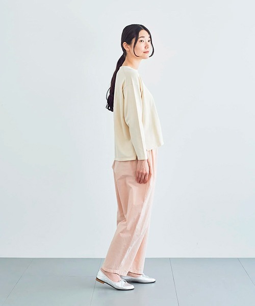 HAU(ハウ)の「ニットトップス homme(ニット/セーター・レディース・ブラック/ライトグレー/サックスブルー/アイボリー/ブラウン/チャコールグレー/イエロー/ホワイト・ONE SIZE/MEDIUM)」の3枚目の写真