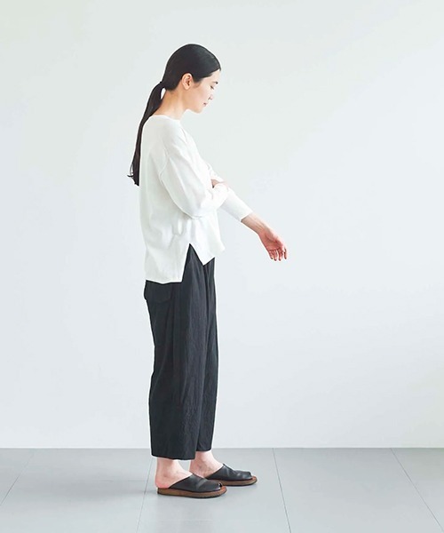 HAU(ハウ)の「ニットトップス homme(ニット/セーター・レディース・ブラック/ライトグレー/サックスブルー/アイボリー/ブラウン/チャコールグレー/イエロー/ホワイト・ONE SIZE/MEDIUM)」の14枚目の写真