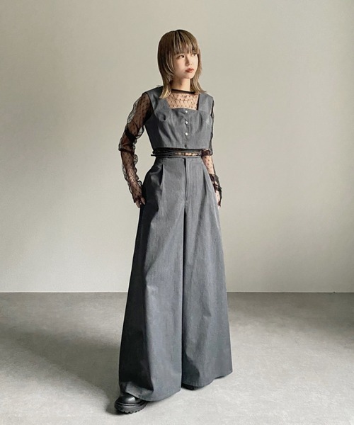 MECRE(メクル)の「フロントボタンツイルビスチェ(ベスト・レディース・ブラック/グレー・FREE)」の14枚目の写真