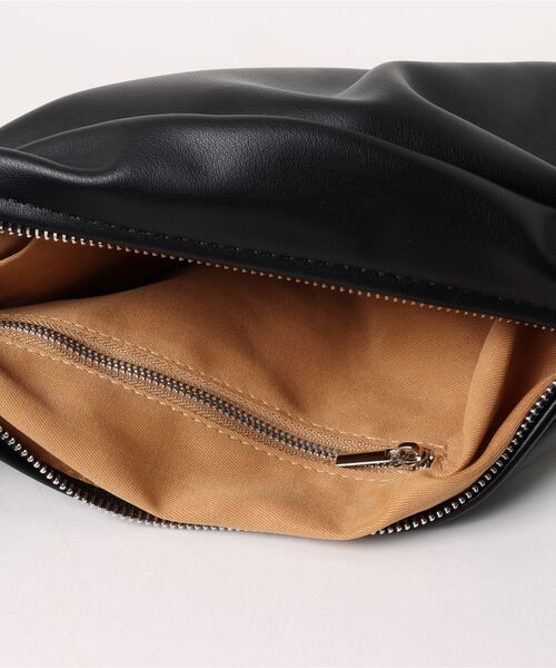 y/m（イム）の「ワイドショルダーBAG（ショルダーバッグ・レディース・ブラック・FREE）」の3枚目の写真