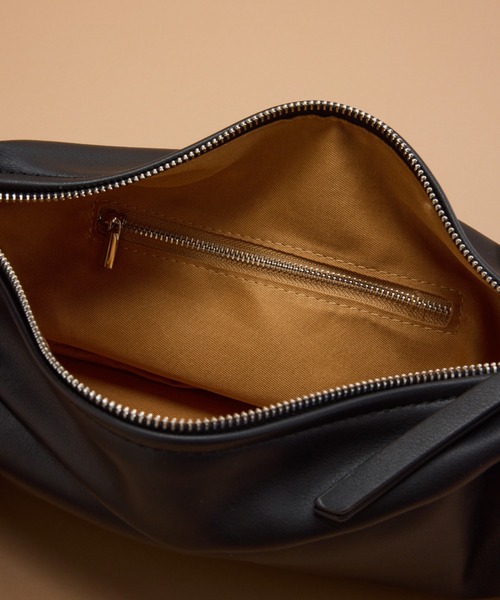 y/m（イム）の「ワイドショルダーBAG（ショルダーバッグ・レディース・ブラック・FREE）」の9枚目の写真