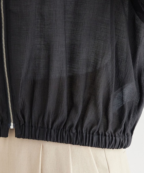 ROPE' PICNIC(ロペピクニック)の「ロングリブシアーライトブルゾン(ブルゾン・レディース・ベージュ系その他/オフホワイト/ブラック・38)」の8枚目の写真