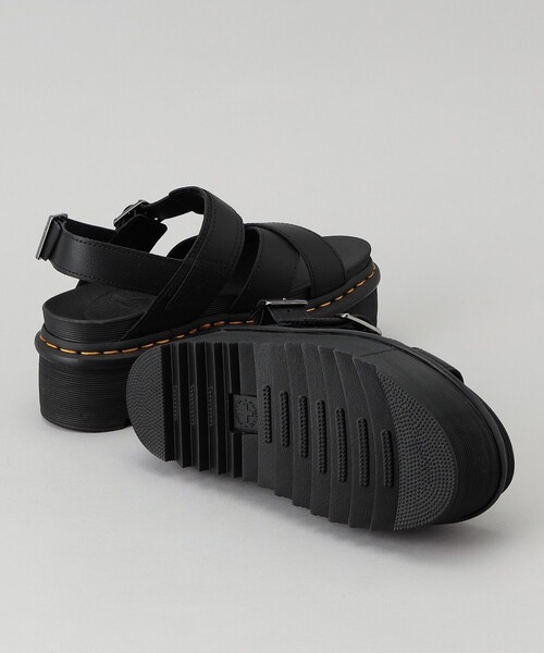 PUBLUX(パブリュクス)の「Dr.Martens/ドクターマーチン Voss II Quad/プラットフォームレザークロスサンダル 限定展開(サンダル・レディース・ブラック・3/4/6/5)」の11枚目の写真