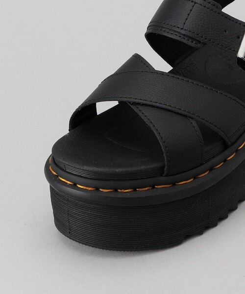 PUBLUX(パブリュクス)の「Dr.Martens/ドクターマーチン Voss II Quad/プラットフォームレザークロスサンダル 限定展開(サンダル・レディース・ブラック・3/4/6/5)」の13枚目の写真