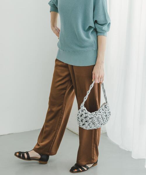 ITEMS URBANRESEARCH（アイテムズ アーバンリサーチ）の「サテンイージーパンツ（その他パンツ・レディース・ブラック/ブラウン/ベージュ・FREE）」の5枚目の写真