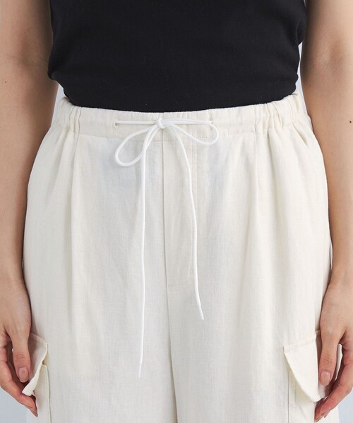 green label relaxing（グリーンレーベルリラクシング）の「BREEZE LINEN ブリーズリネン カーゴ パンツ オフホワイト（カーゴパンツ・レディース・オフホワイト・38/36）」の8枚目の写真