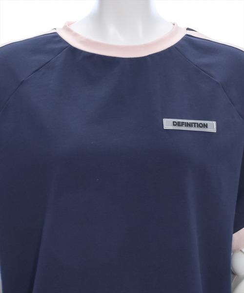 clear（クリア）の「ラバーワッペンライン入りオーバーサイズTシャツ≪2024SS≫（Tシャツ/カットソー・レディース・オフホワイト/ブラック/ネイビー・F）」の9枚目の写真