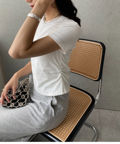 MYMOOD.(マイムード)の「サイドシャーリングTシャツ(Tシャツ/カットソー・レディース・ホワイト/オートミール/ブラック/グレー・FREE)」の11枚目の写真