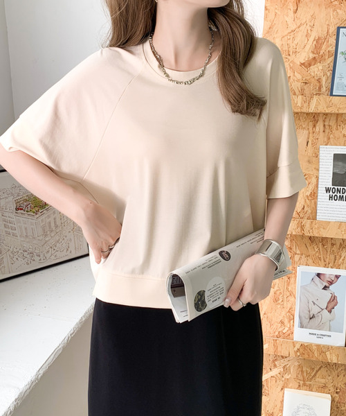 emi+(エミプラス)の「サイドスリットオーバーサイズカットソー(Tシャツ/カットソー・レディース・ベージュ/ホワイト/ブラック・FREE)」の7枚目の写真