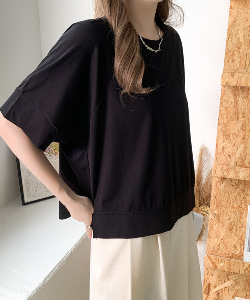 emi+(エミプラス)の「サイドスリットオーバーサイズカットソー(Tシャツ/カットソー・レディース・ベージュ/ホワイト/ブラック・FREE)」の19枚目の写真